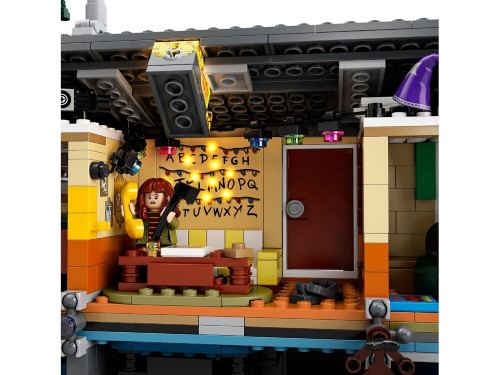 LEGO Stranger Things Exclusive (75810)