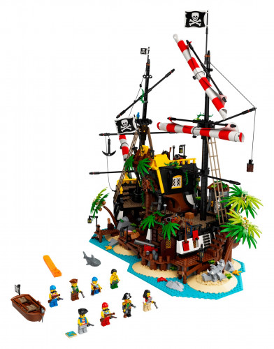 LEGO Ideas Pirates of Barracuda Bay (21322)