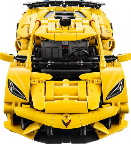 LEGO Technic Chevrolet Corvette Stingray (42205)